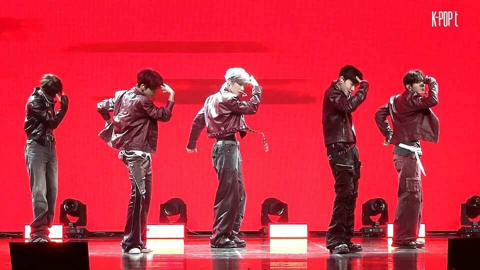 AND2BLE performing at their debut showcase at Blue Square, Seoul, May 26, 2026