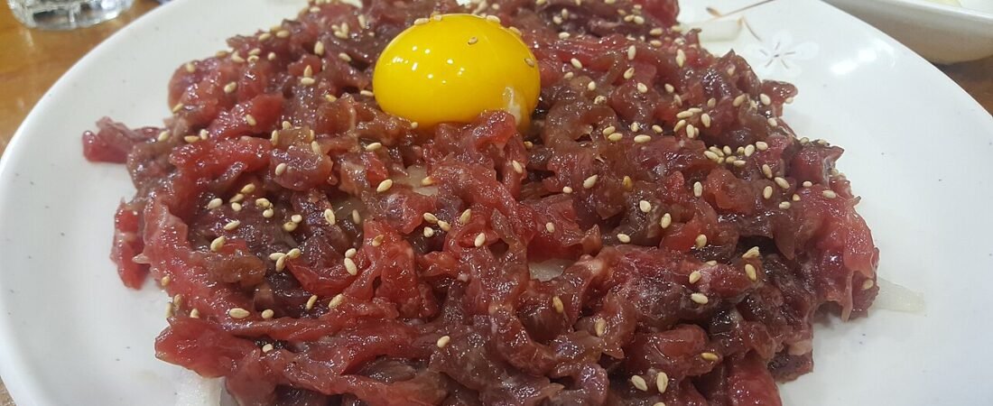 Buchon Yukhoe: Gwangjang Market’s Famous Beef Tartare Guide