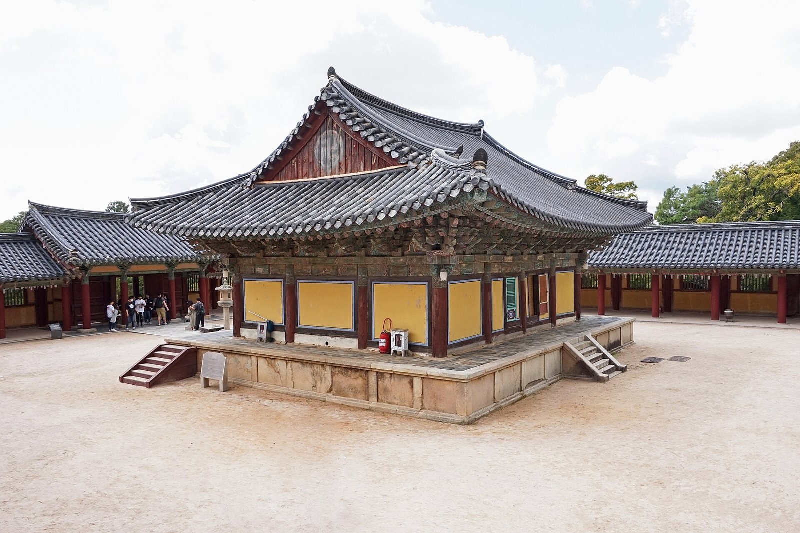Daeungjeon Hall at Bulguksa Temple
