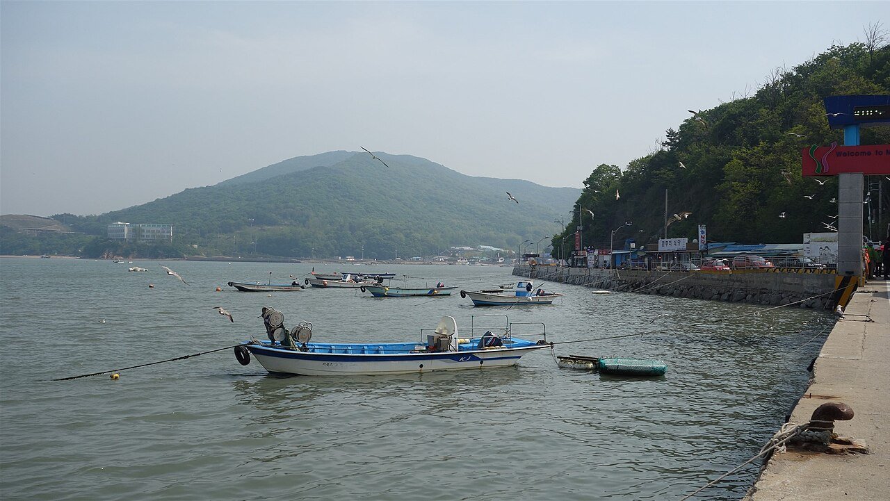 Boats moored near the coast of Yeongjong and Muuido