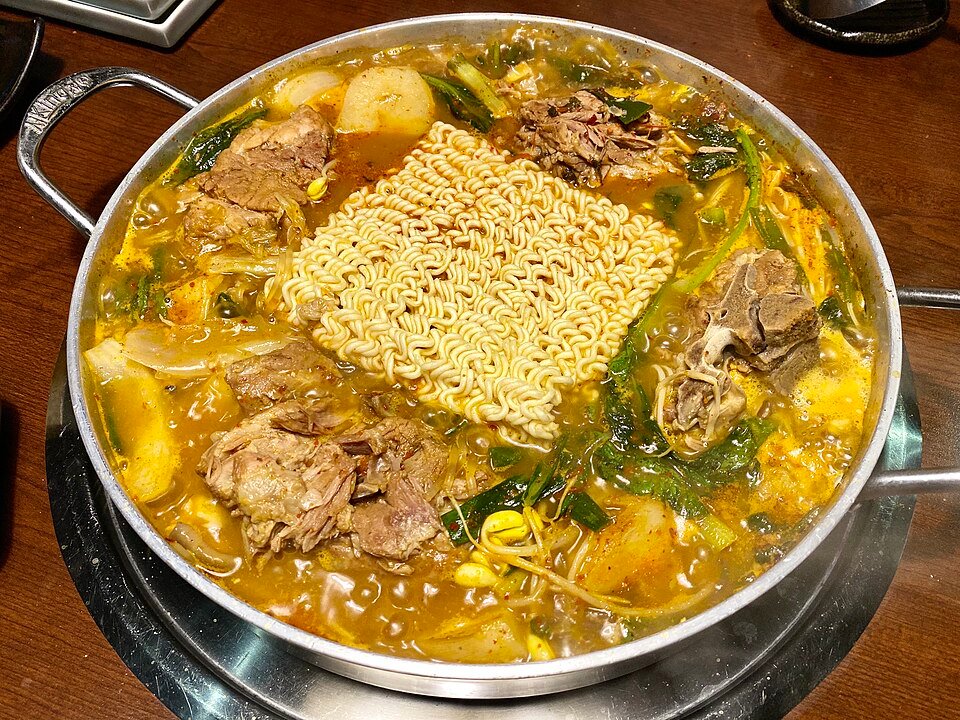 Gamjatang in Seoul finished with ramyeon noodles in the leftover broth