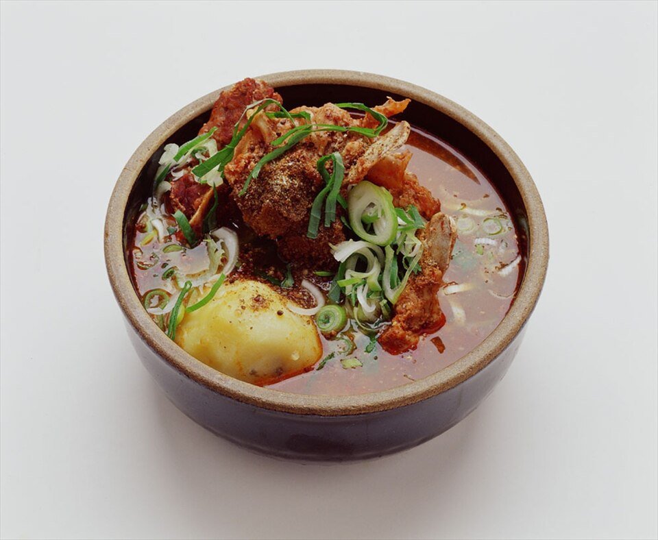Gamjatang in Seoul: Origin, Price & 2 Best Places (2026)
