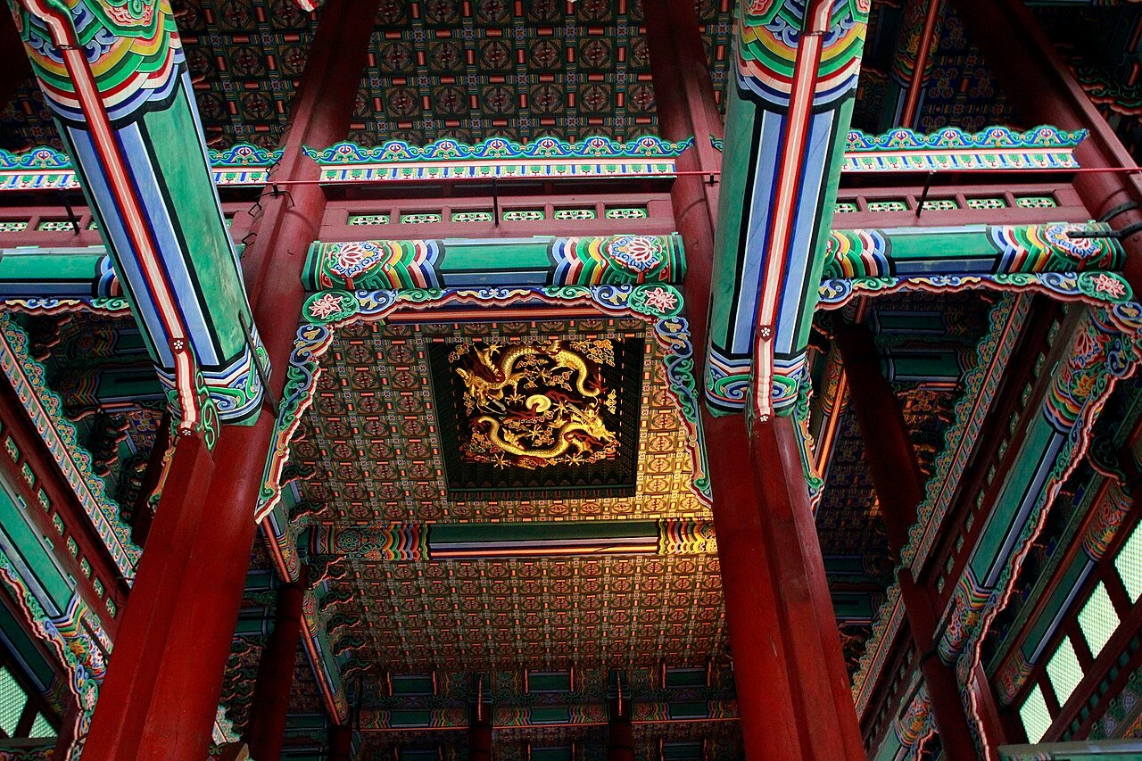 Painted dancheong eaves at Gyeongbokgung Palace