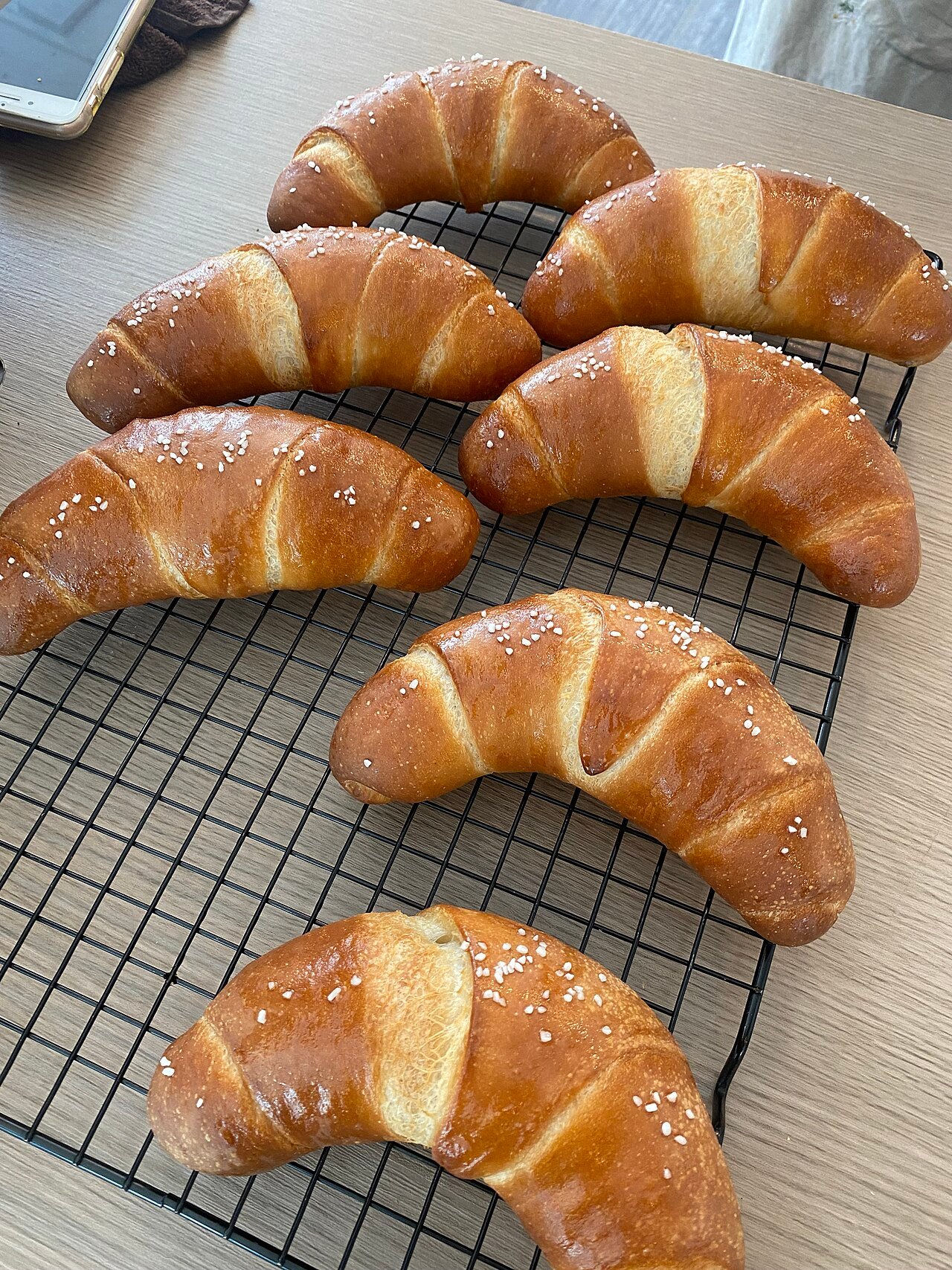 Jayeondo Salt Bread: Ikseon-dong’s Famous Salt Bread Bakery