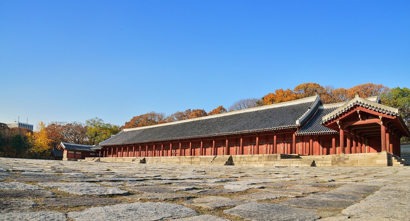 Jeongjeon hall of Jongmyo Shrine in autumn