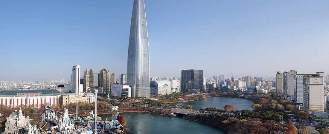 Lotte World Tower & Seoul Sky Day Trip: Tickets & Costs
