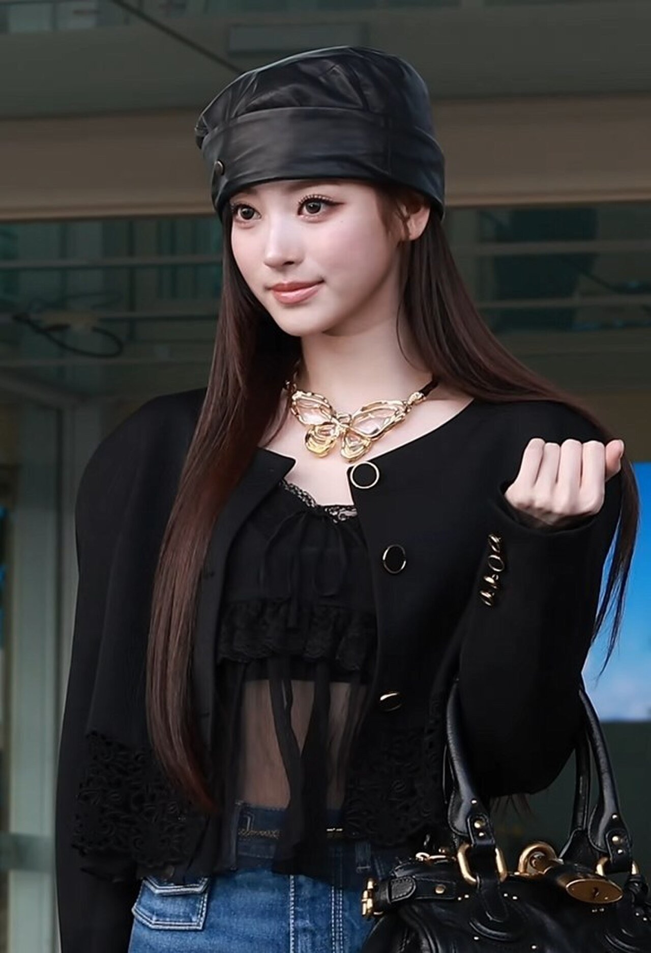 Anna of MEOVV at the airport, September 2026