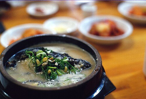 Ogolgyetang black chicken ginseng soup, a premium variation of samgyetang