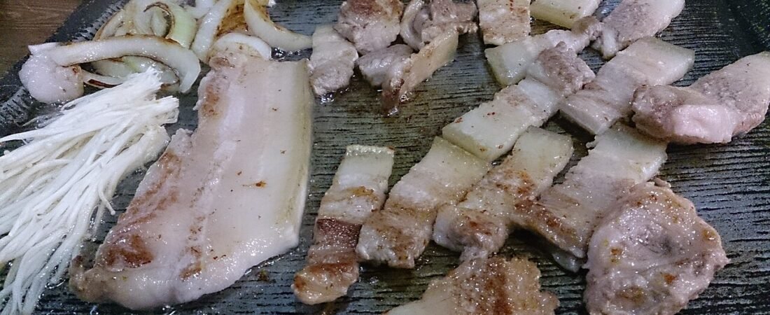 Samgyeopsal in Seoul: Price, Taste & 2 Best Places (2026)