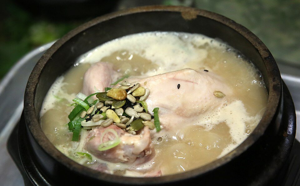 Samgyetang in Seoul: Price, Taste & 2 Best Places (2026)