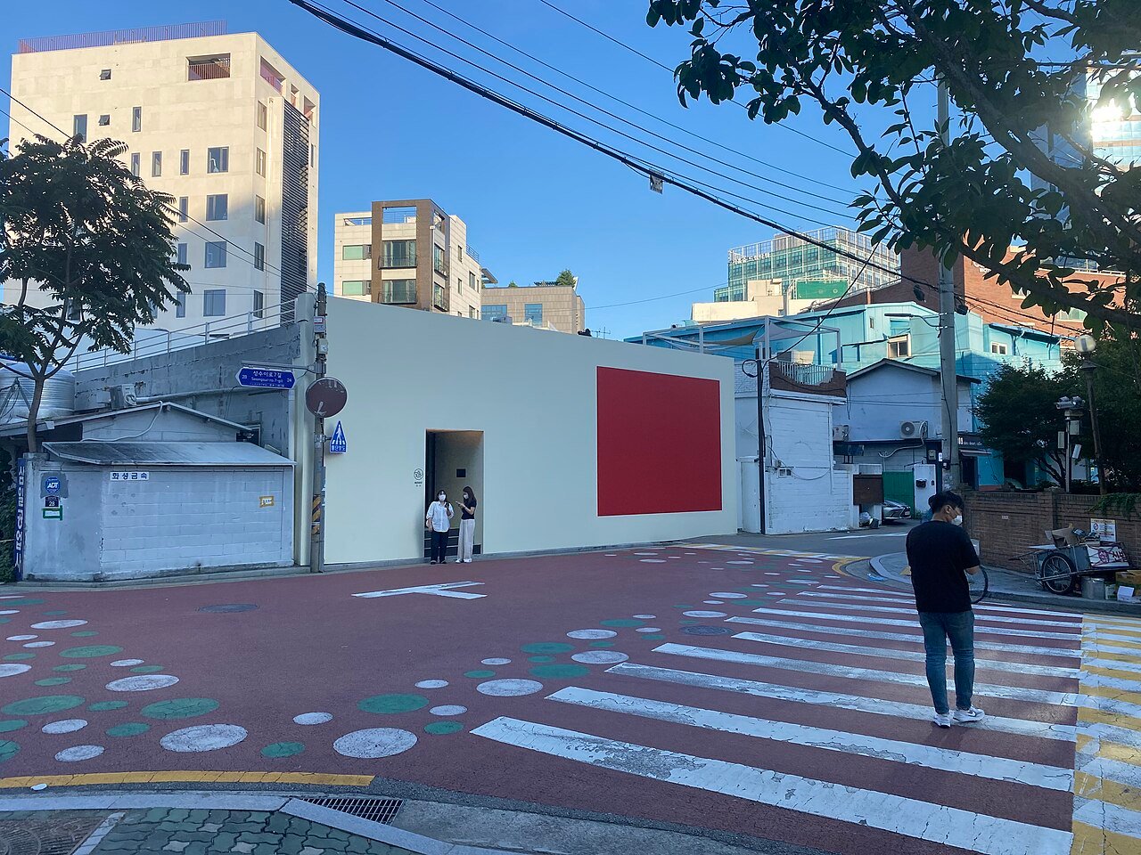 Seongsu-dong street corner near Cafe Onion Seongsu